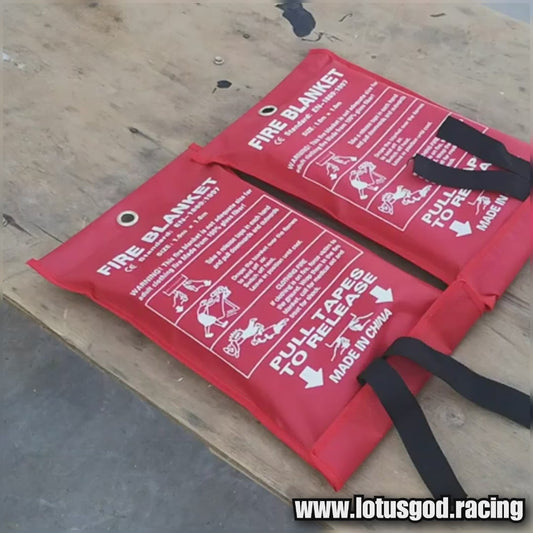 1 Meter | 2 Meters Portable Soft Case Fire Blanket Emergency Heat Retardant Suppression Survival Shelter Safety Cover Fire Extinguisher Fireproof Mat For Car Lorry Van Pick Up Truck Coach Home House Etc